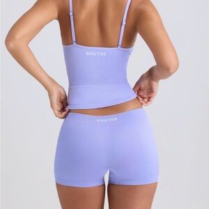 BO+TEE Super Sculpt Seamless Mid-Rise Mini Shorts in Periwinkle